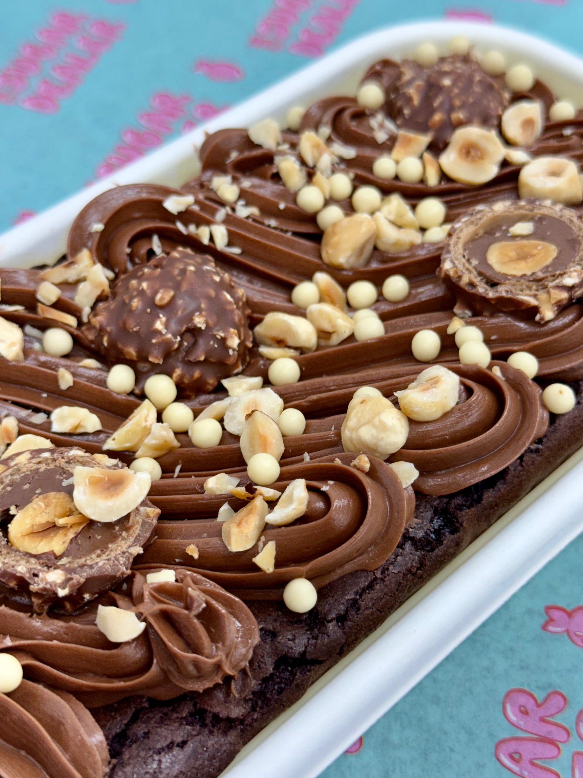 HALF ASS BROWNIE (ferrero)
